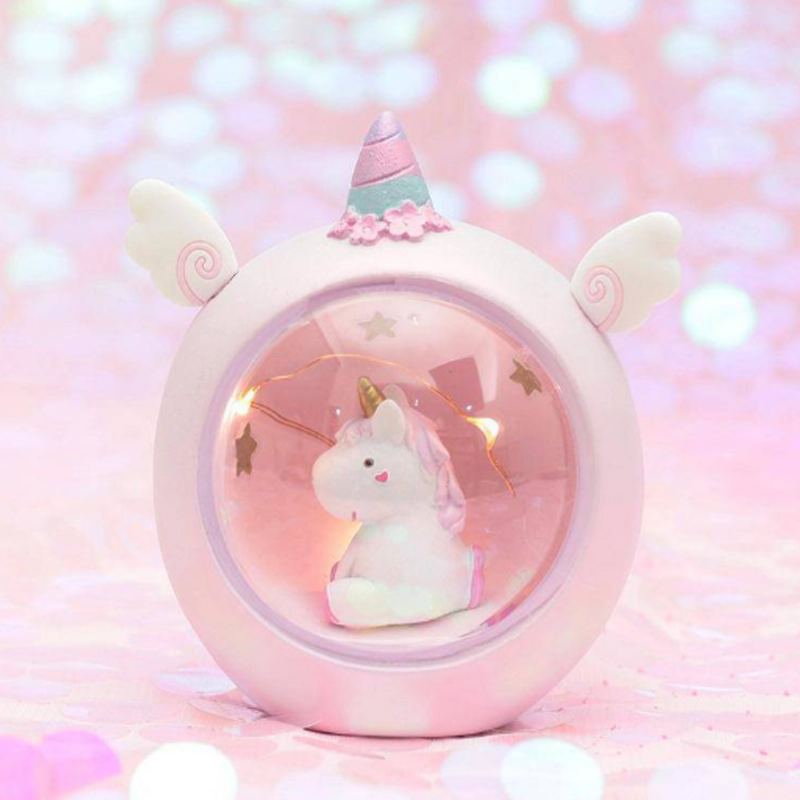 Víla Unicorn Snow Globe Noční Světlo Pro Děti Dívky Vnučky Miminka Dárek K Narozeninám Docela Kreativní Led Jednorožec Křišťálová Koulová Lampa