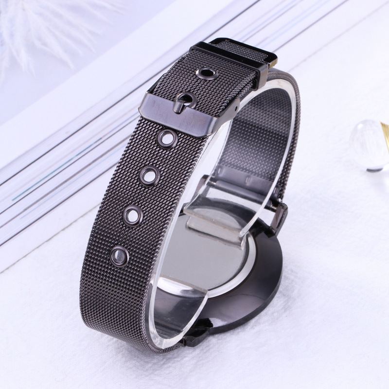 Hot-selling Geneva Mesh Strap Watch Classic Fashion Casual Couple