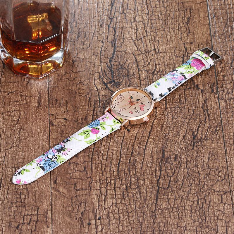 Trendy Dámské Náramkové Hodinky Z Pu Koženého Náramku Cat Flower Retro Quartz Pro Ni