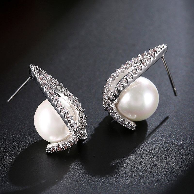 Elegantní Luxusní Náušnice Pearl Rhinestone Trendy