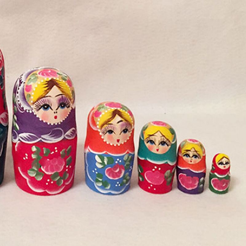 Matryoshka Panenky Hnízdění Dřevěné Ruské Hračky S Květinovým Ornamentem Ručně Malované Suvenýry Lidová Umělecká Řemesla