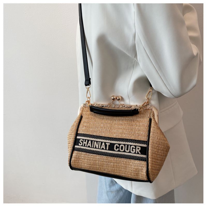 2023 Summer Slaw Woven Bag Fashion Trojrozměrný Květinový Design Malá Svěží Přenosná Plážová Taška Messenger