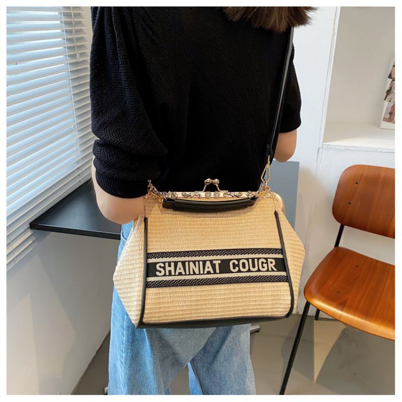 2023 Summer Slaw Woven Bag Fashion Trojrozměrný Květinový Design Malá Svěží Přenosná Plážová Taška Messenger