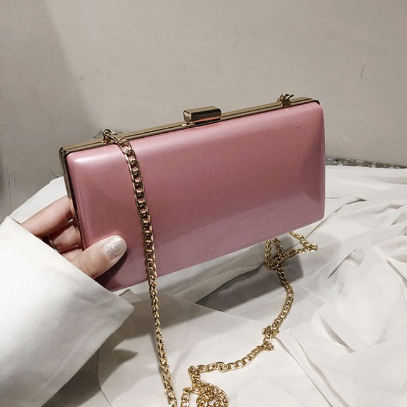 Advanced Sense Bag Foreign Air Female Bag 2023 Nová Vlna Korejská Verze Wild Patent Leather Clutch Bag Chain Messenger Bag