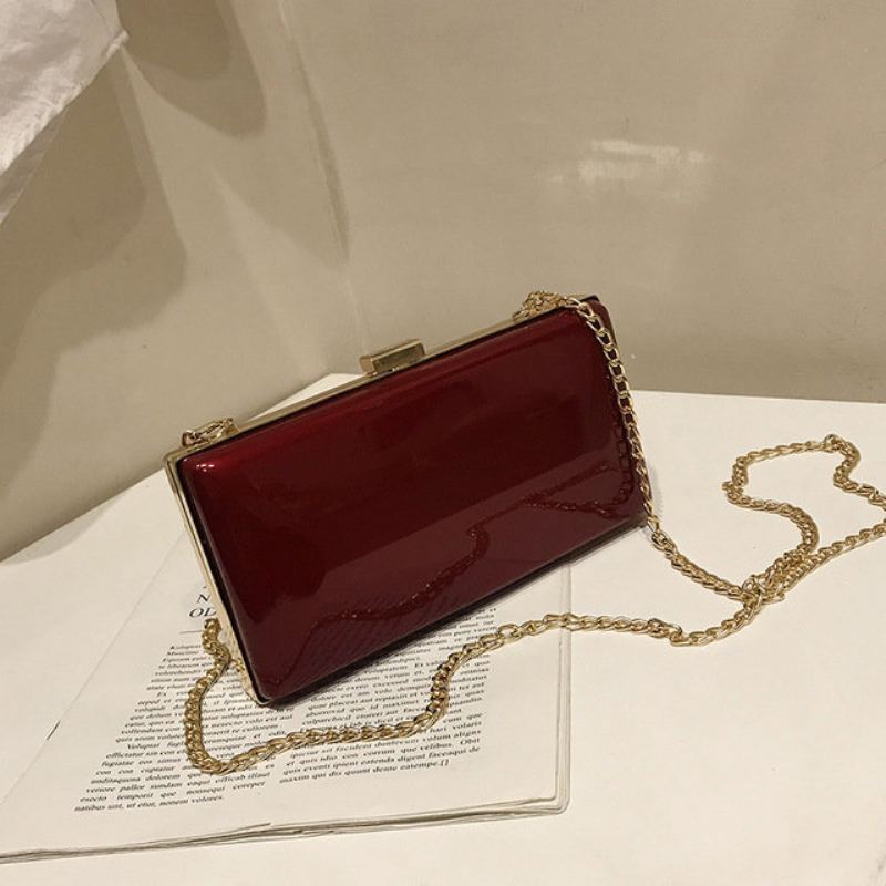 Advanced Sense Bag Foreign Air Female Bag 2023 Nová Vlna Korejská Verze Wild Patent Leather Clutch Bag Chain Messenger Bag