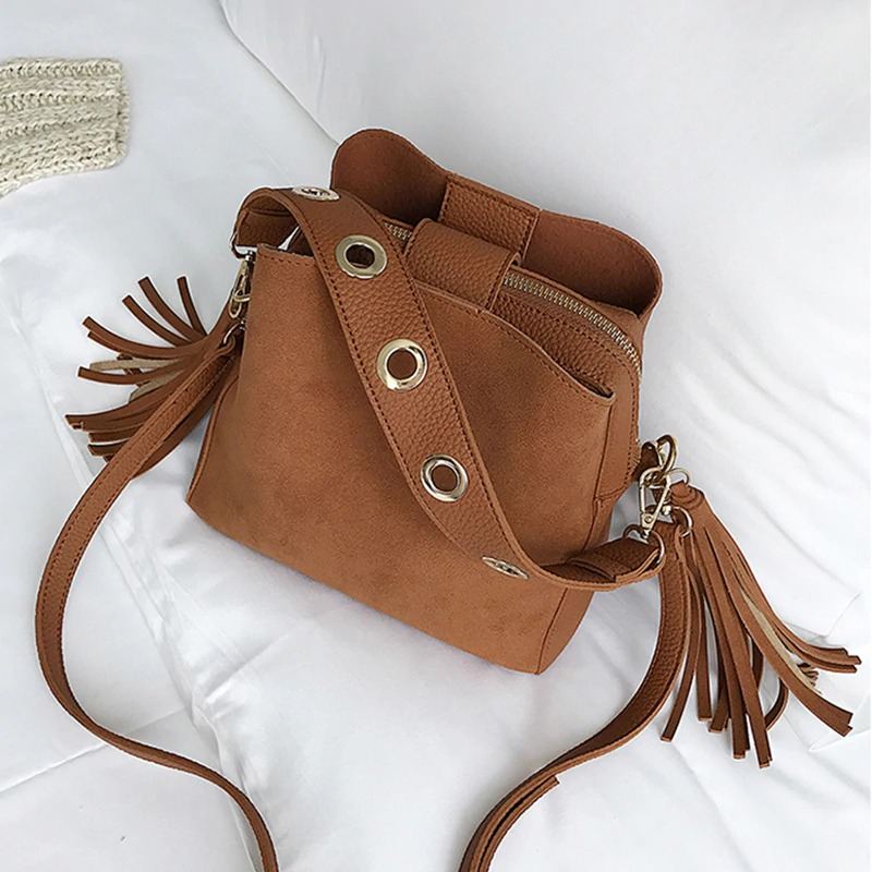 Fashion Scrub Women Bucket Bag Vintage Tassel Messenger Bag Vysoce Kvalitní Retro Taška Přes Rameno Jednoduchá Kabelka Crossbody Tote