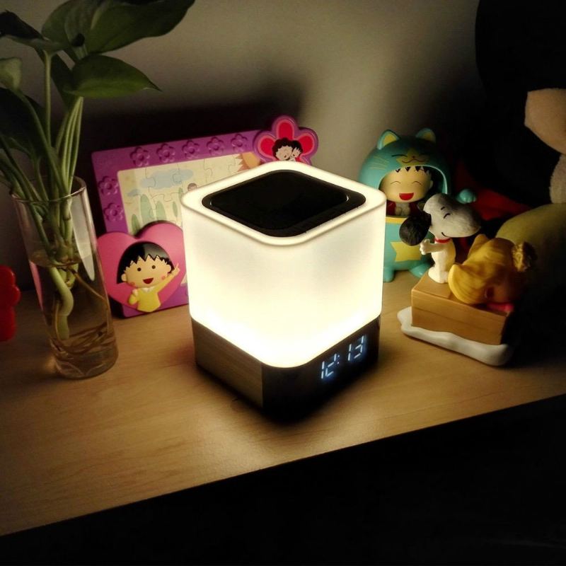 Noční Lampa S Digitálním Kalendářem A Budíkem 5 V 1 S Reproduktorem Bluetooth