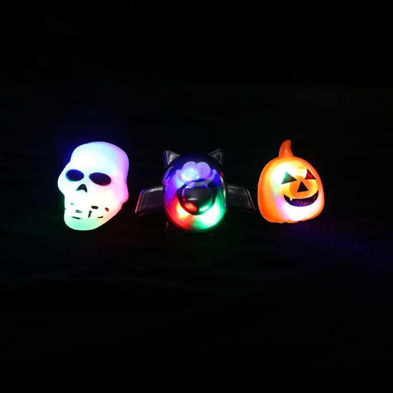 Halloween Plastový Prsten Led Zářící Dýně Lucerna Bat Skull Ring Záludný Malý Dárek