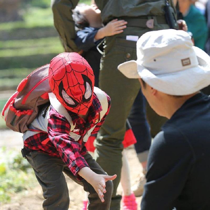 Super Hero Spiderman Jednoduše Vybavený Doplněk K Filmovému Představení S Maskou