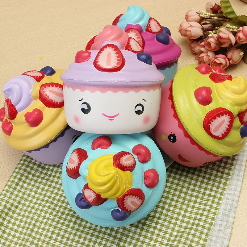 Leilei Squishy Jahoda Ovocný Zmrzlinový Pohár Cupcake Pomalé Kynutí Originální Balení Kolekce Dárek