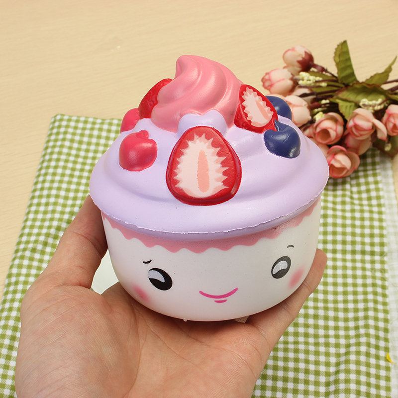 Leilei Squishy Jahoda Ovocný Zmrzlinový Pohár Cupcake Pomalé Kynutí Originální Balení Kolekce Dárek