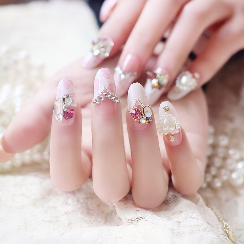 24 Kousků Růžových Diamantů Ve Tvaru Srdce Dokončené Nail Art Oblečení V Krabičce Svatební Falešné Nehty Velkoobchod Nástrojů Pro Zdobení Nehtů N066