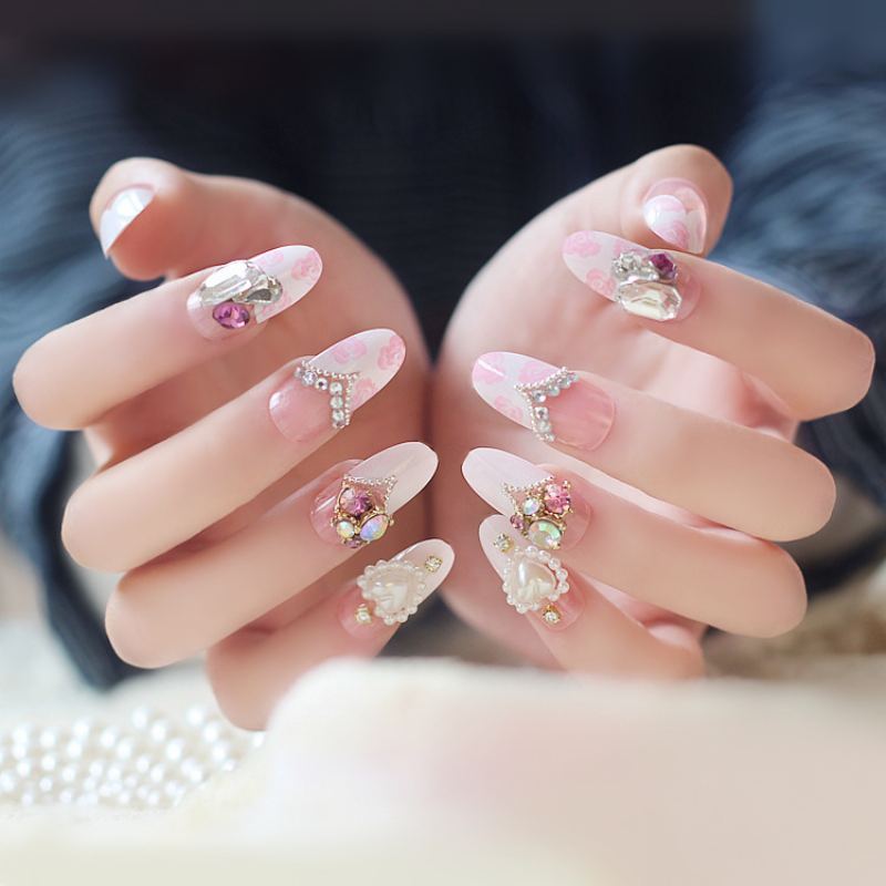 24 Kousků Růžových Diamantů Ve Tvaru Srdce Dokončené Nail Art Oblečení V Krabičce Svatební Falešné Nehty Velkoobchod Nástrojů Pro Zdobení Nehtů N066