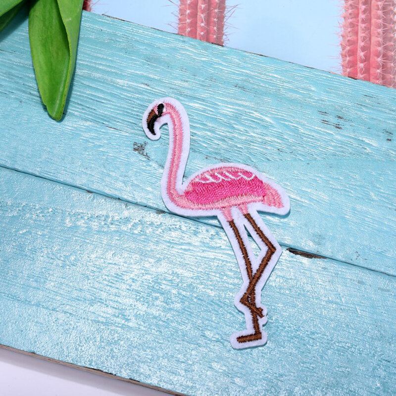 1 Ks Červená Bílá Vyšívací Flamingo Látková Pasta / Diy Oděvní Dekorace Doplňky Náplasti